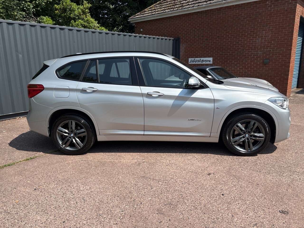 A 2016 BMW X1 2.0 20d M Sport SUV 5dr Diesel Auto xDrive Euro 6 (s/s) (190 ps) CRUISE-PAR A 2016 BMW X1 2.0 20d M Sport SUV 5dr Diesel Auto xDrive Euro 6 (s/s) (190 ps) CRUISE-PAR