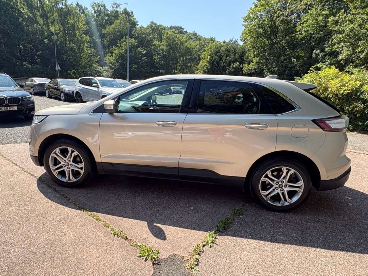 A 2016 FORD EDGE 2.0 TDCi Titanium SUV 5dr Diesel Powershift AWD Euro 6 (s/s) (210 ps) PAN R A 2016 FORD EDGE 2.0 TDCi Titanium SUV 5dr Diesel Powershift AWD Euro 6 (s/s) (210 ps) PAN R