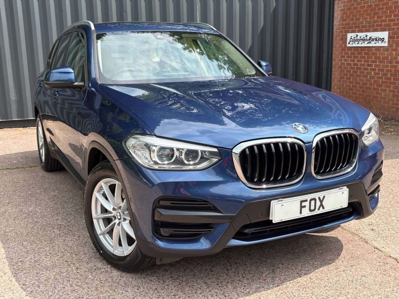 A 2018 BMW X3 2.0 20i SE SUV 5dr Petrol Auto xDrive Euro 6 (s/s) (184 ps) A 2018 BMW X3 2.0 20i SE SUV 5dr Petrol Auto xDrive Euro 6 (s/s) (184 ps)