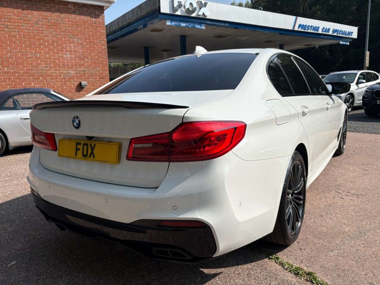 A 2018 BMW 5 SERIES 2.0 530e 9.2kWh M Sport Saloon 4dr Petrol Plug-in Hybrid Auto Euro 6 (s/s) A 2018 BMW 5 SERIES 2.0 530e 9.2kWh M Sport Saloon 4dr Petrol Plug-in Hybrid Auto Euro 6 (s/s)