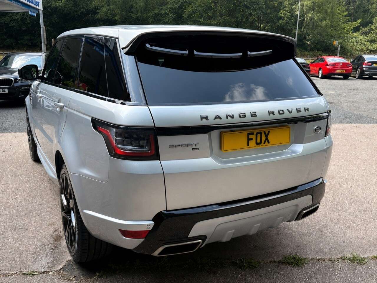 A 2020 LAND ROVER RANGE ROVER SPORT 3.0 SD V6 HSE Dynamic SUV 5dr Diesel Auto 4WD Euro 6 (s/s) (306 ps) 21 INCH A 2020 LAND ROVER RANGE ROVER SPORT 3.0 SD V6 HSE Dynamic SUV 5dr Diesel Auto 4WD Euro 6 (s/s) (306 ps) 21 INCH