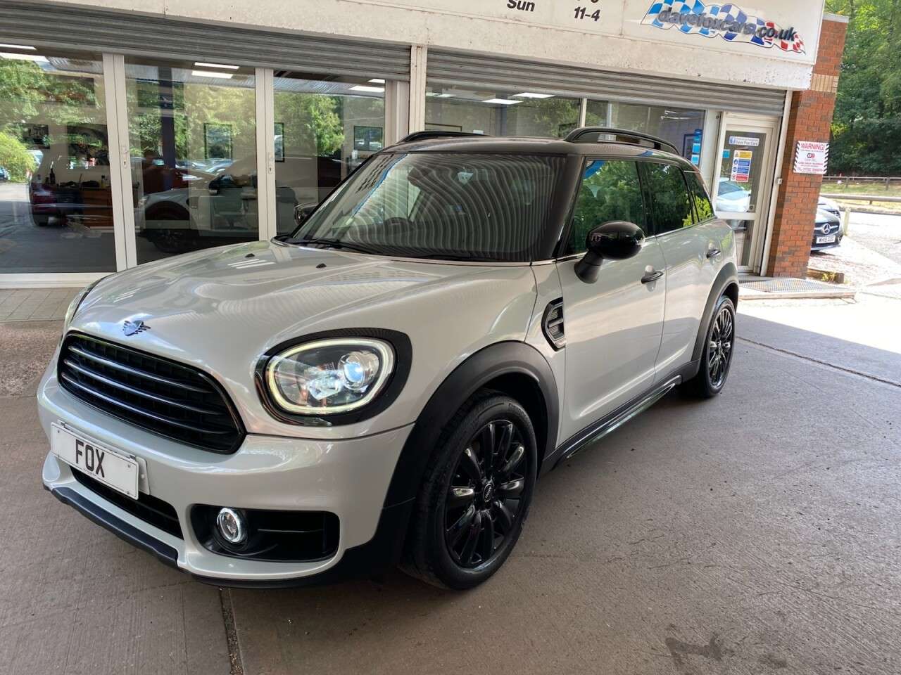 A 2020 MINI COUNTRYMAN 1.5 Cooper Classic SUV 5dr Petrol Manual Euro 6 (s/s) (136 ps) CRUISE-DAB-6 A 2020 MINI COUNTRYMAN 1.5 Cooper Classic SUV 5dr Petrol Manual Euro 6 (s/s) (136 ps) CRUISE-DAB-6