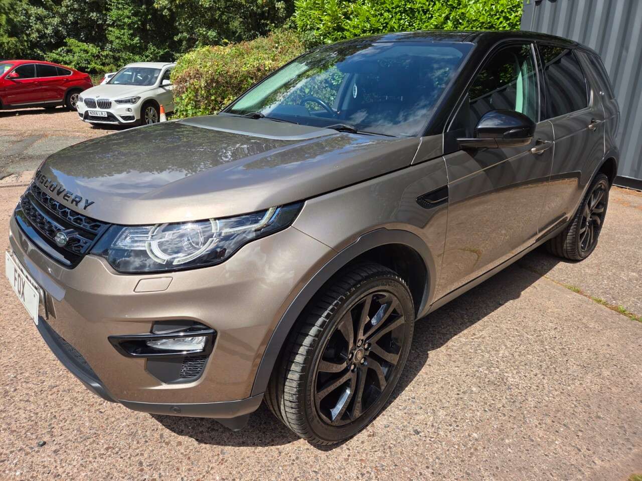 A 2016 LAND ROVER DISCOVERY SPORT 2.0 TD4 HSE Black SUV 5dr Diesel Auto 4WD Euro 6 (s/s) (180 ps) REVERSING C A 2016 LAND ROVER DISCOVERY SPORT 2.0 TD4 HSE Black SUV 5dr Diesel Auto 4WD Euro 6 (s/s) (180 ps) REVERSING C