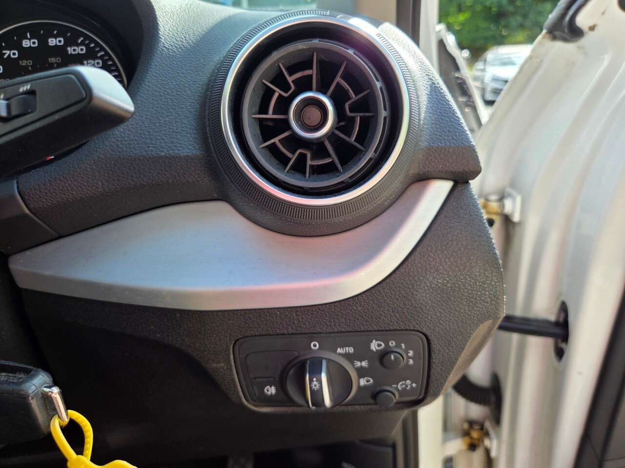 2020 AUDI Q2 2020 AUDI Q2