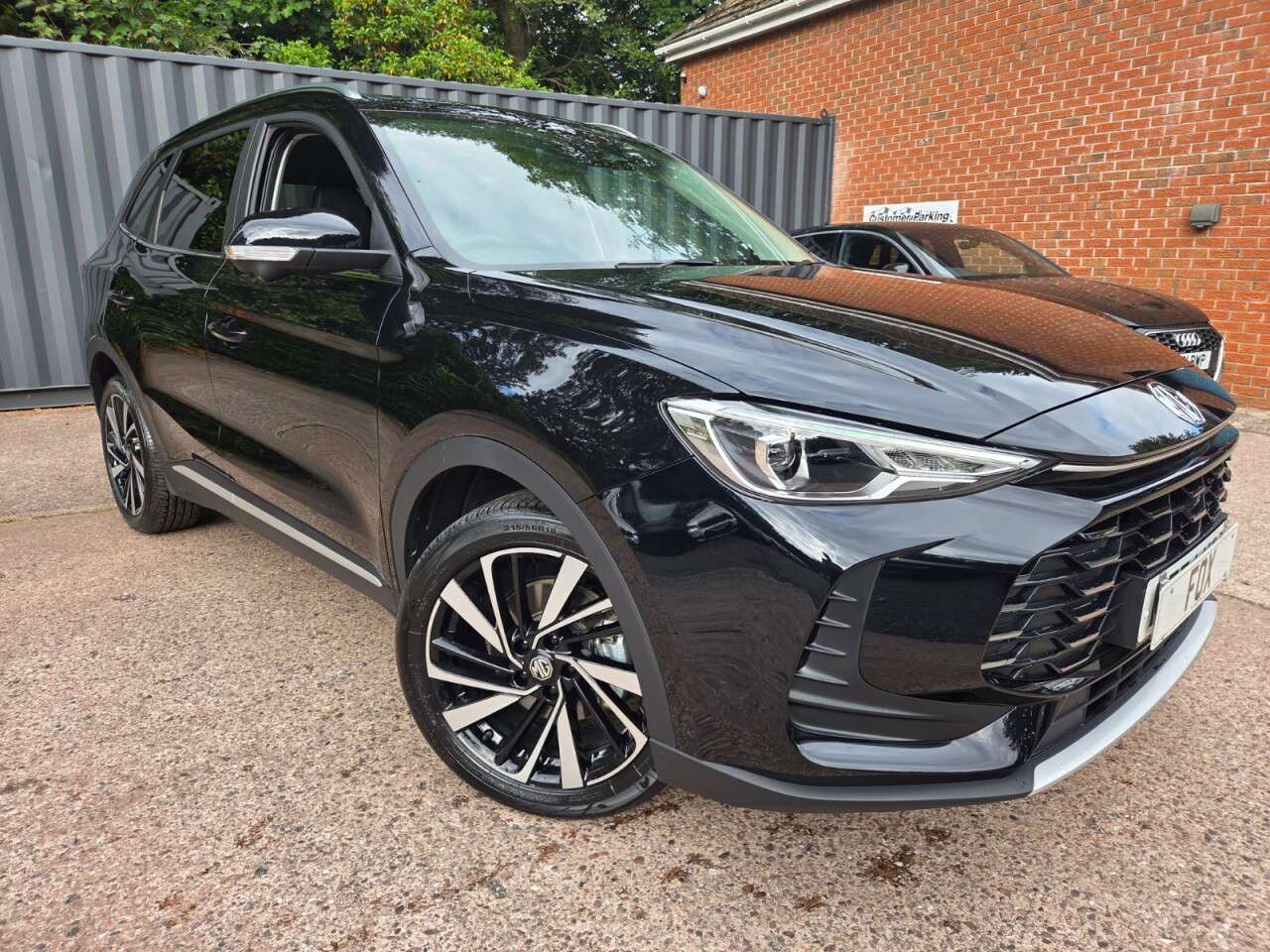 A 2024 MG MG ZS 1.5 Hybrid+ Trophy SUV 5dr Petrol Hybrid Auto Euro 6 (s/s) (196 ps) REVERSI A 2024 MG MG ZS 1.5 Hybrid+ Trophy SUV 5dr Petrol Hybrid Auto Euro 6 (s/s) (196 ps) REVERSI