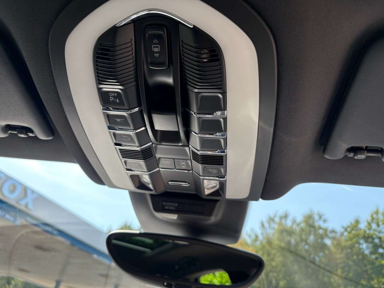 2017 PORSCHE MACAN 2017 PORSCHE MACAN