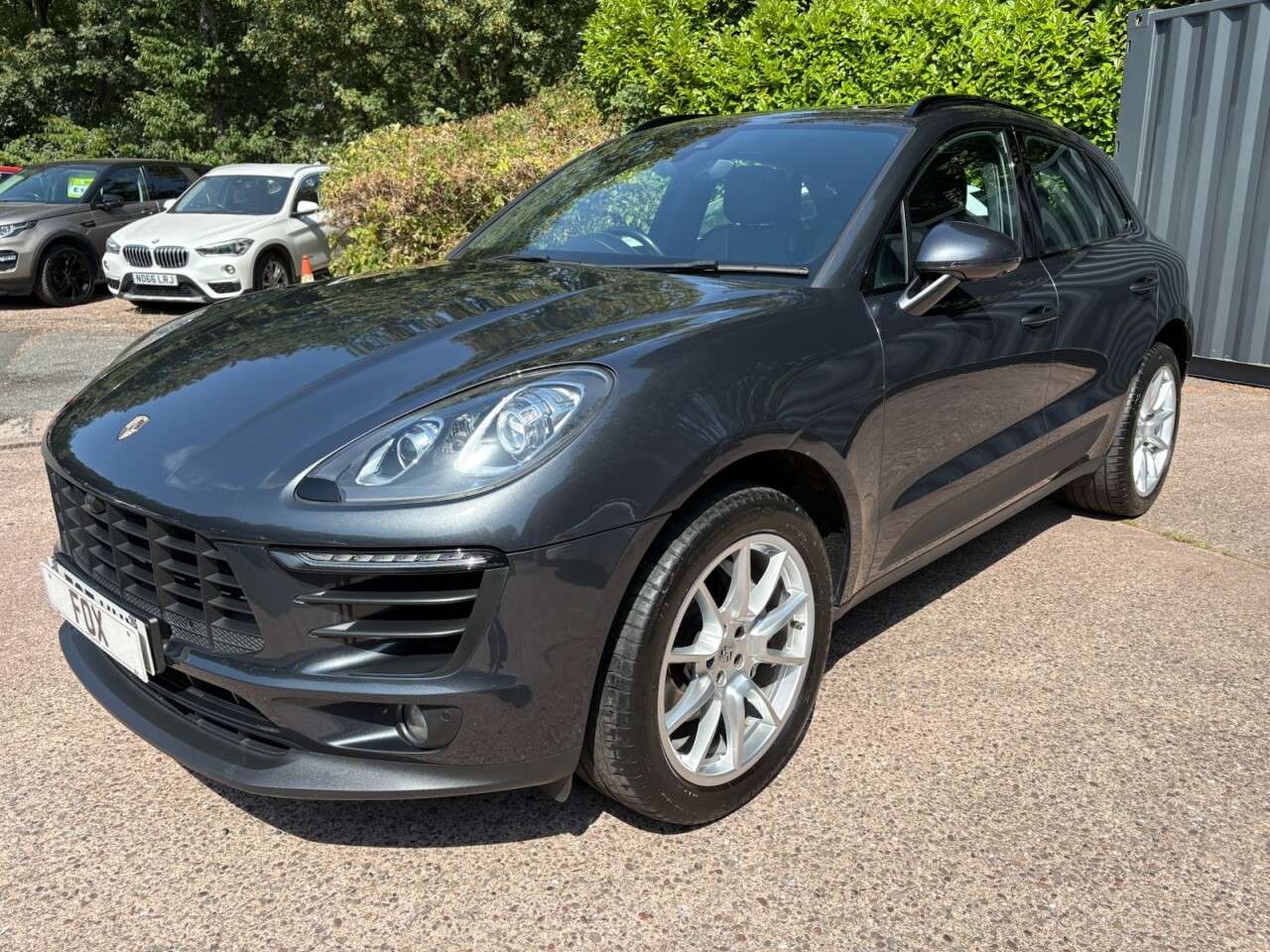 2017 PORSCHE MACAN 2017 PORSCHE MACAN