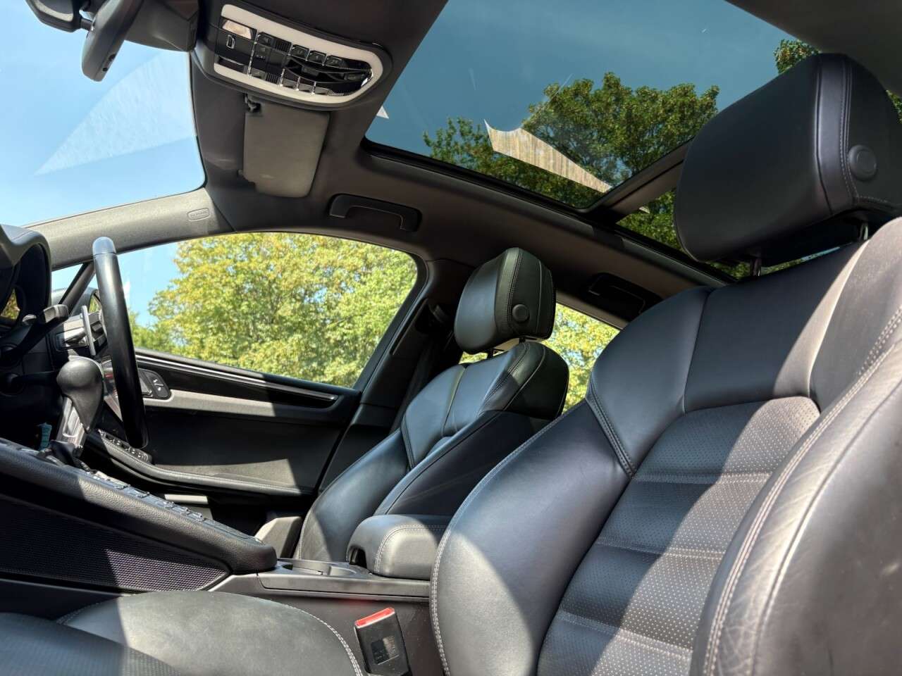 2017 PORSCHE MACAN 2017 PORSCHE MACAN