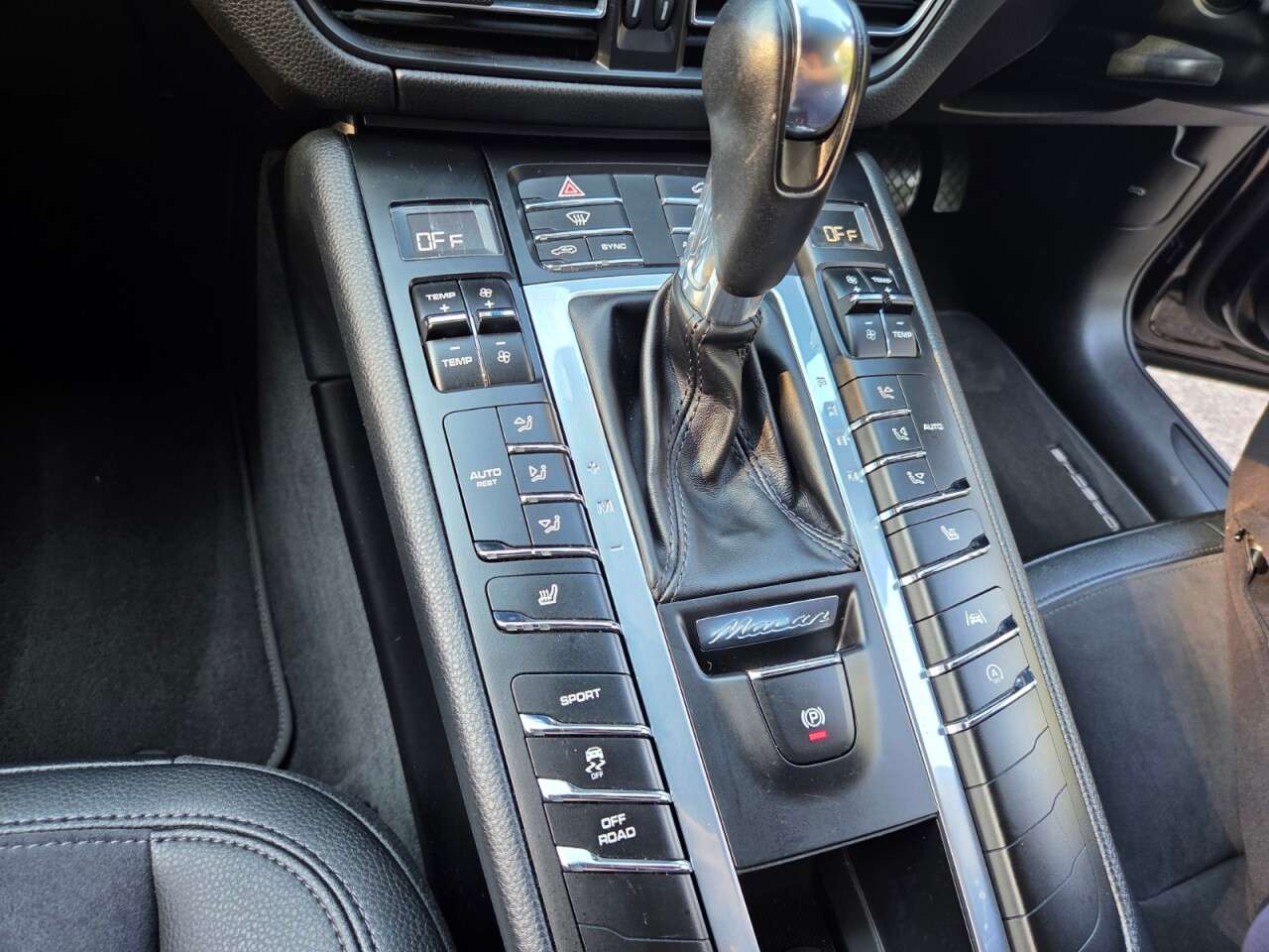 2019 PORSCHE MACAN 2019 PORSCHE MACAN