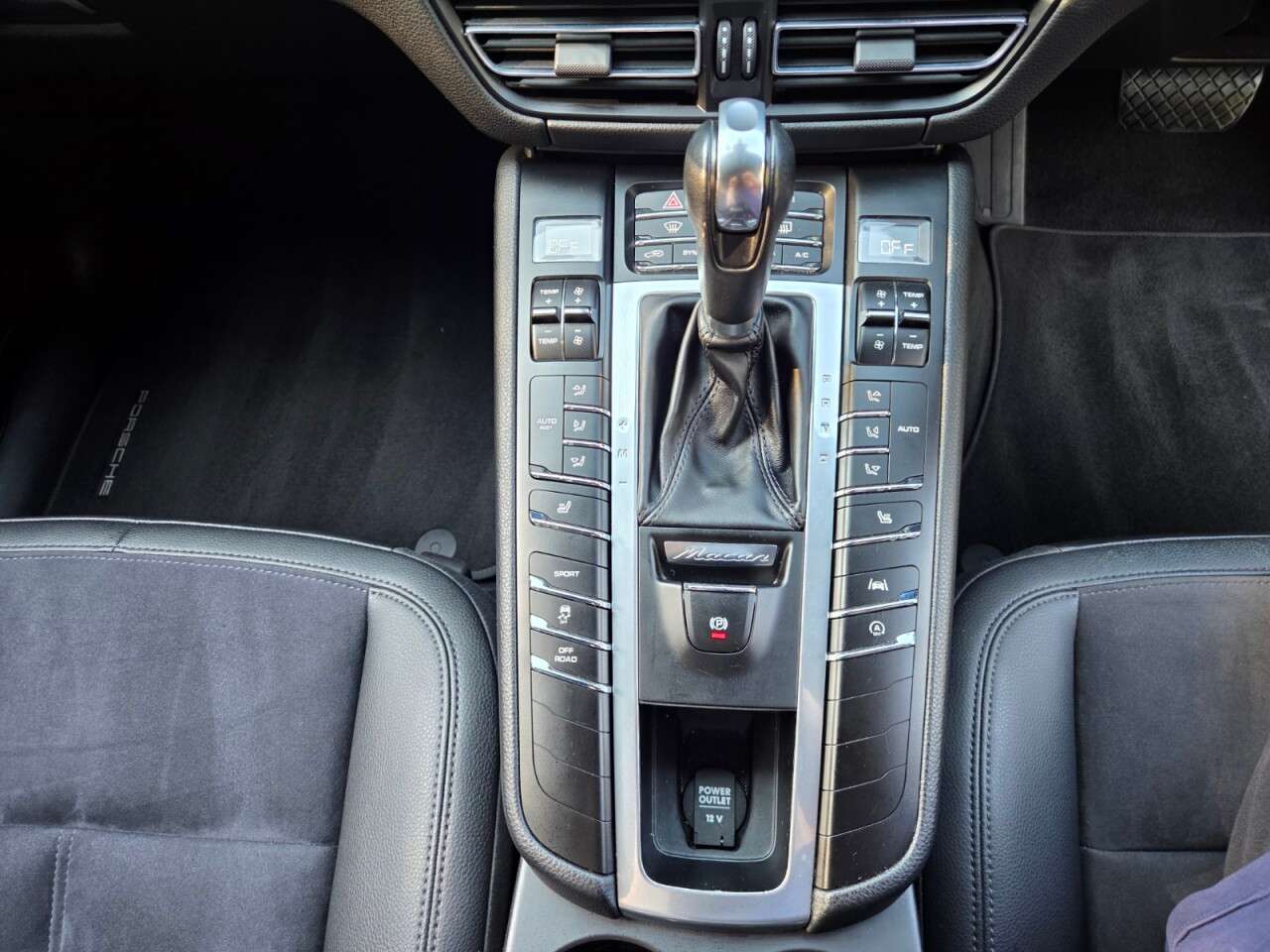 2019 PORSCHE MACAN 2019 PORSCHE MACAN