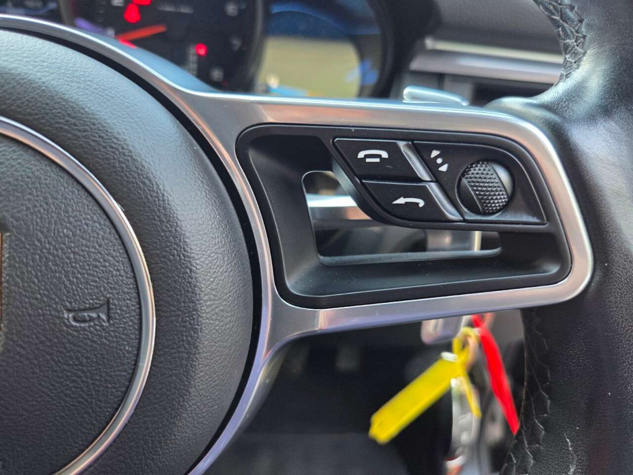 2019 PORSCHE MACAN 2019 PORSCHE MACAN