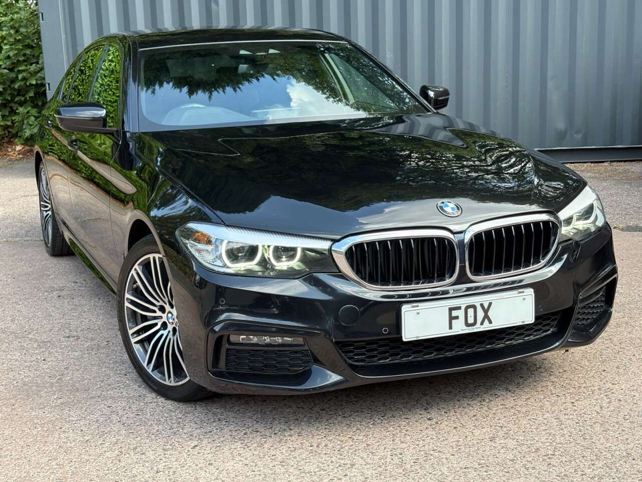 A 2020 BMW 5 SERIES 2.0 530e 9.2kWh M Sport Saloon 4dr Petrol Plug-in Hybrid Auto Euro 6 (s/s) A 2020 BMW 5 SERIES 2.0 530e 9.2kWh M Sport Saloon 4dr Petrol Plug-in Hybrid Auto Euro 6 (s/s)
