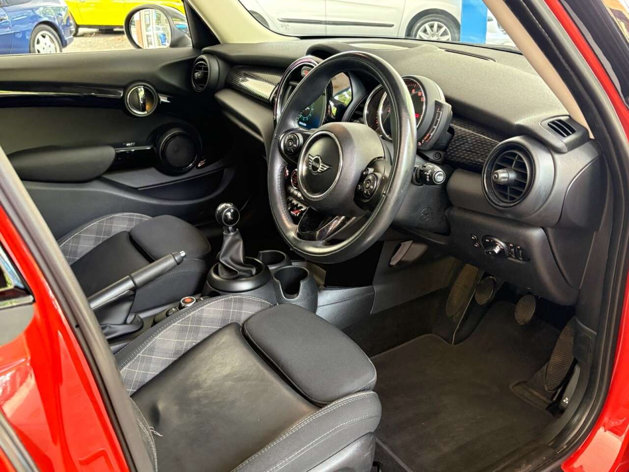 2018 MINI HATCH 2018 MINI HATCH