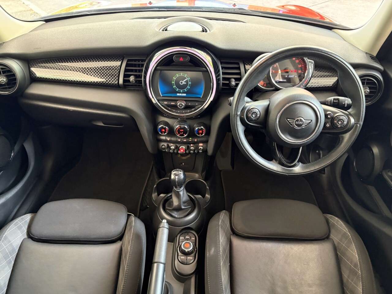 2018 MINI HATCH 2018 MINI HATCH