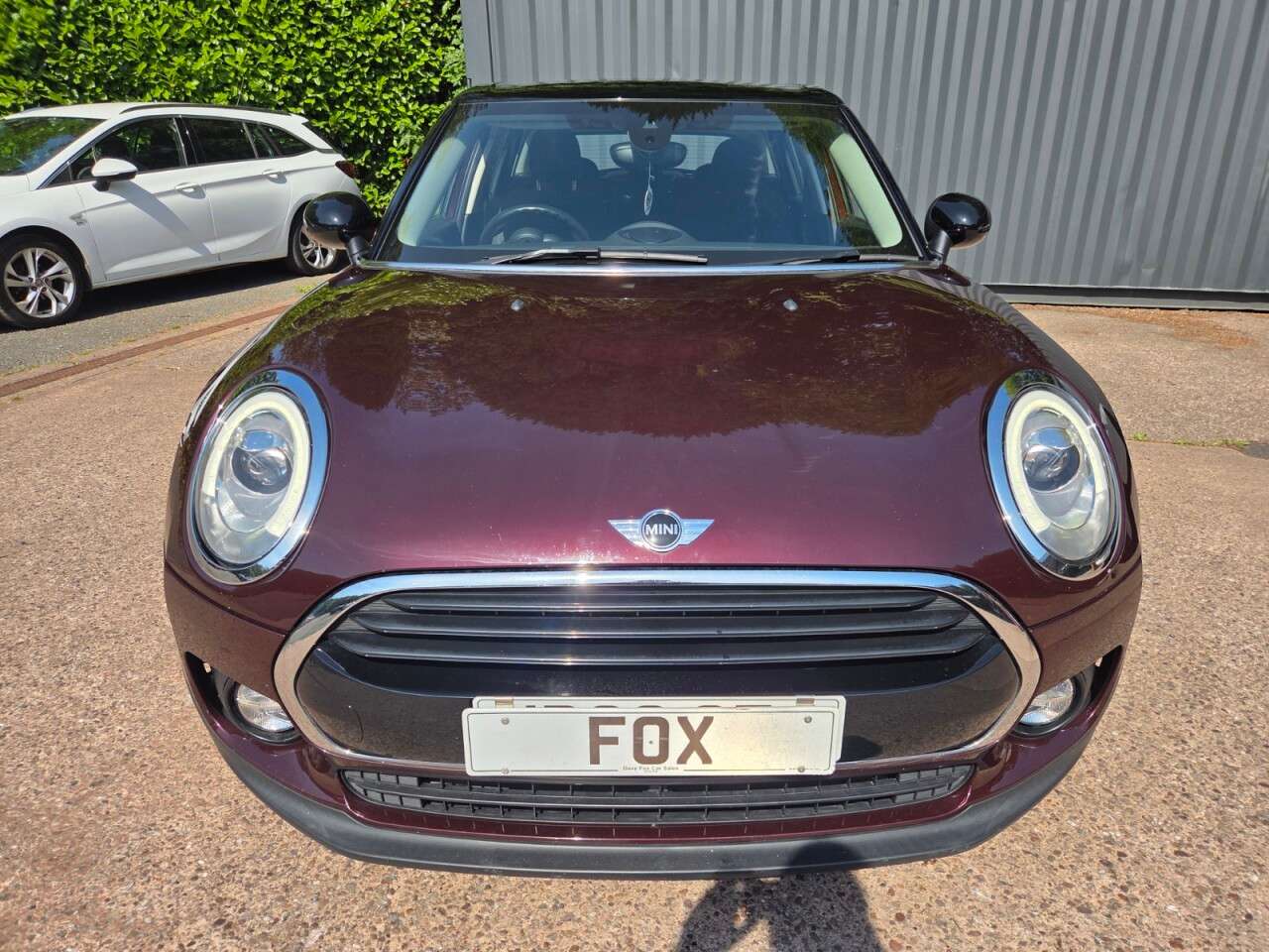 A 2016 MINI CLUBMAN 2.0 Cooper D Estate 6dr Diesel Manual Euro 6 (s/s) (150 ps) SAT NAV,CHILI P A 2016 MINI CLUBMAN 2.0 Cooper D Estate 6dr Diesel Manual Euro 6 (s/s) (150 ps) SAT NAV,CHILI P