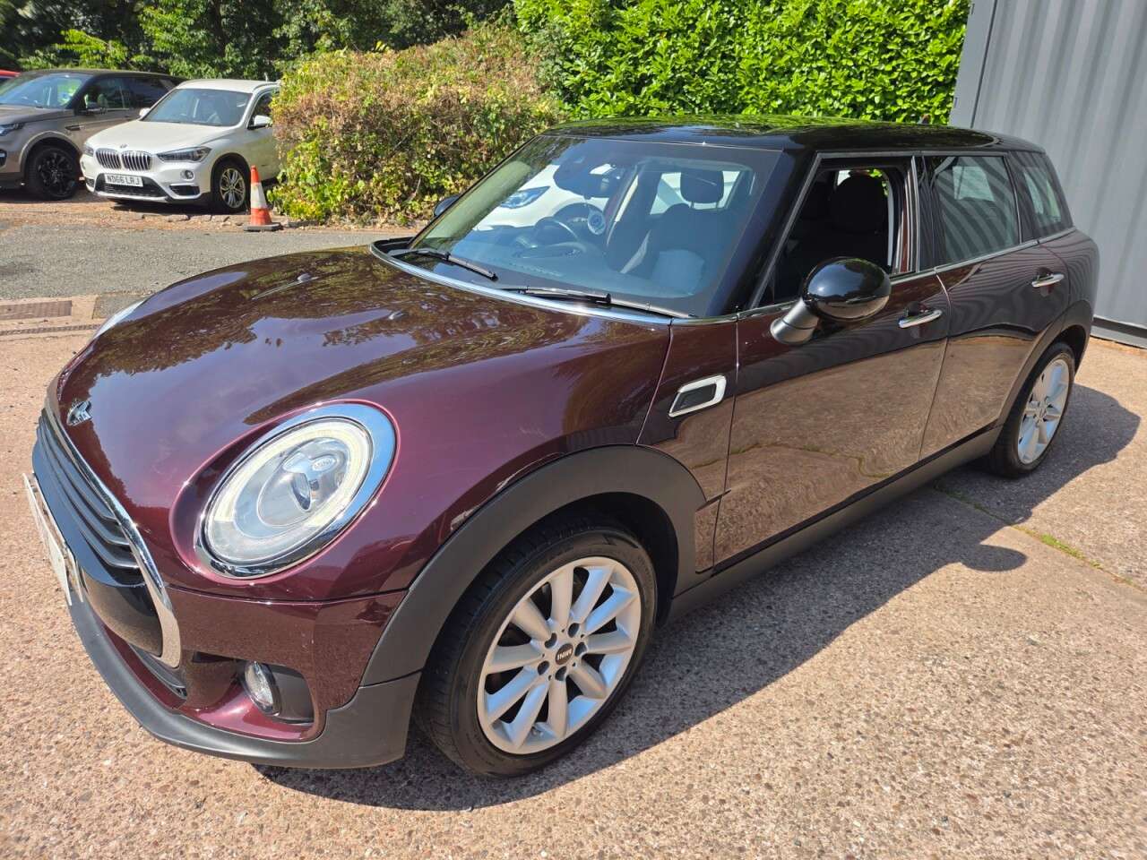 A 2016 MINI CLUBMAN 2.0 Cooper D Estate 6dr Diesel Manual Euro 6 (s/s) (150 ps) SAT NAV,CHILI P A 2016 MINI CLUBMAN 2.0 Cooper D Estate 6dr Diesel Manual Euro 6 (s/s) (150 ps) SAT NAV,CHILI P