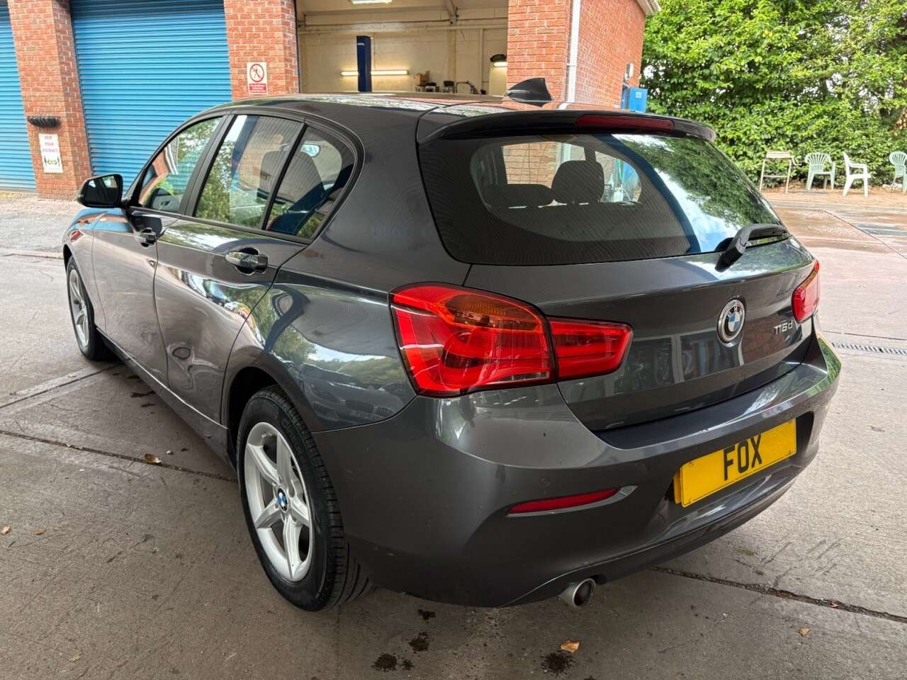 A 2018 BMW 1 SERIES 1.5 116d SE Business Hatchback 5dr Diesel Manual Euro 6 (s/s) (116 ps) SAT A 2018 BMW 1 SERIES 1.5 116d SE Business Hatchback 5dr Diesel Manual Euro 6 (s/s) (116 ps) SAT