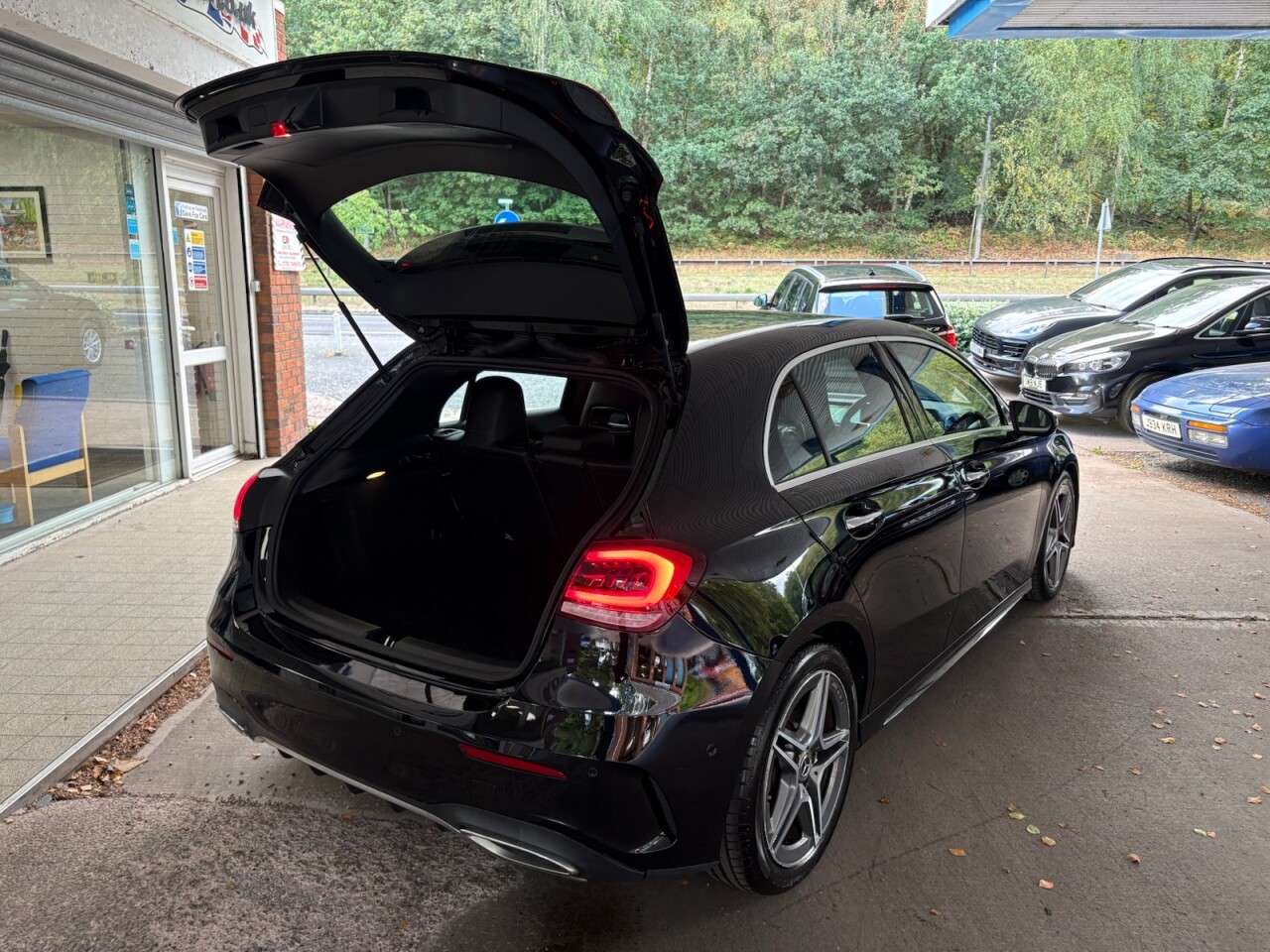 A 2019 MERCEDES-BENZ A CLASS 1.3 A200 AMG Line (Premium) Hatchback 5dr Petrol 7G-DCT Euro 6 (s/s) (163 p A 2019 MERCEDES-BENZ A CLASS 1.3 A200 AMG Line (Premium) Hatchback 5dr Petrol 7G-DCT Euro 6 (s/s) (163 p