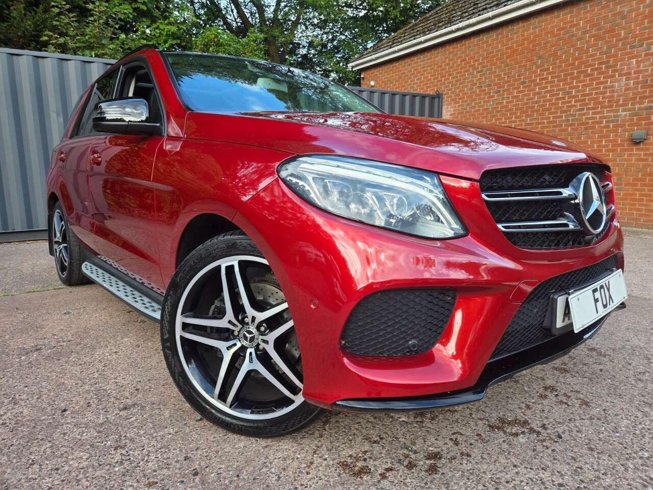 A 2017 MERCEDES-BENZ GLE 2.1 GLE250d AMG Line (Premium Plus) SUV 5dr Diesel G-Tronic 4MATIC Euro 6 ( A 2017 MERCEDES-BENZ GLE 2.1 GLE250d AMG Line (Premium Plus) SUV 5dr Diesel G-Tronic 4MATIC Euro 6 (