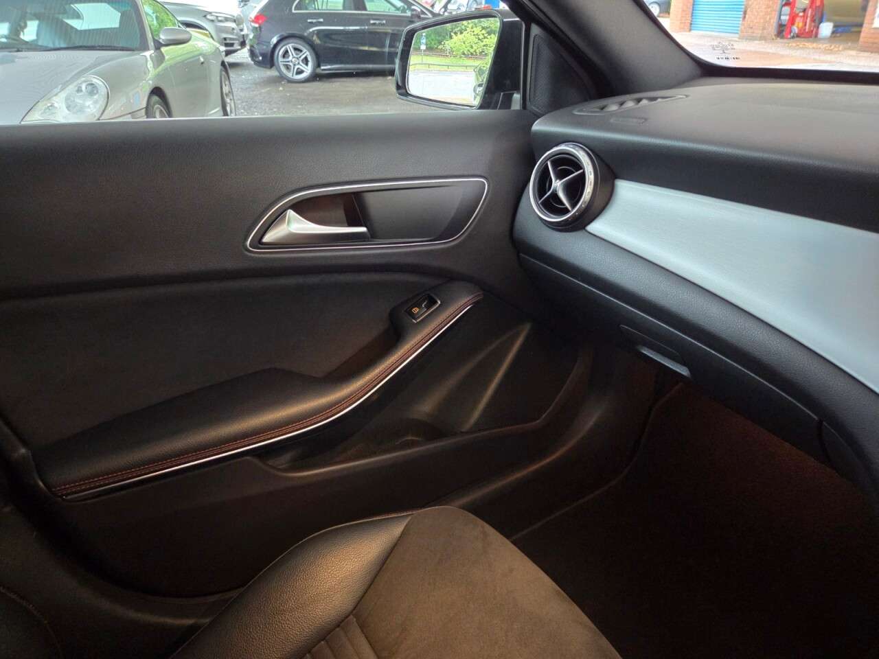 2015 MERCEDES-BENZ GLA 2015 MERCEDES-BENZ GLA