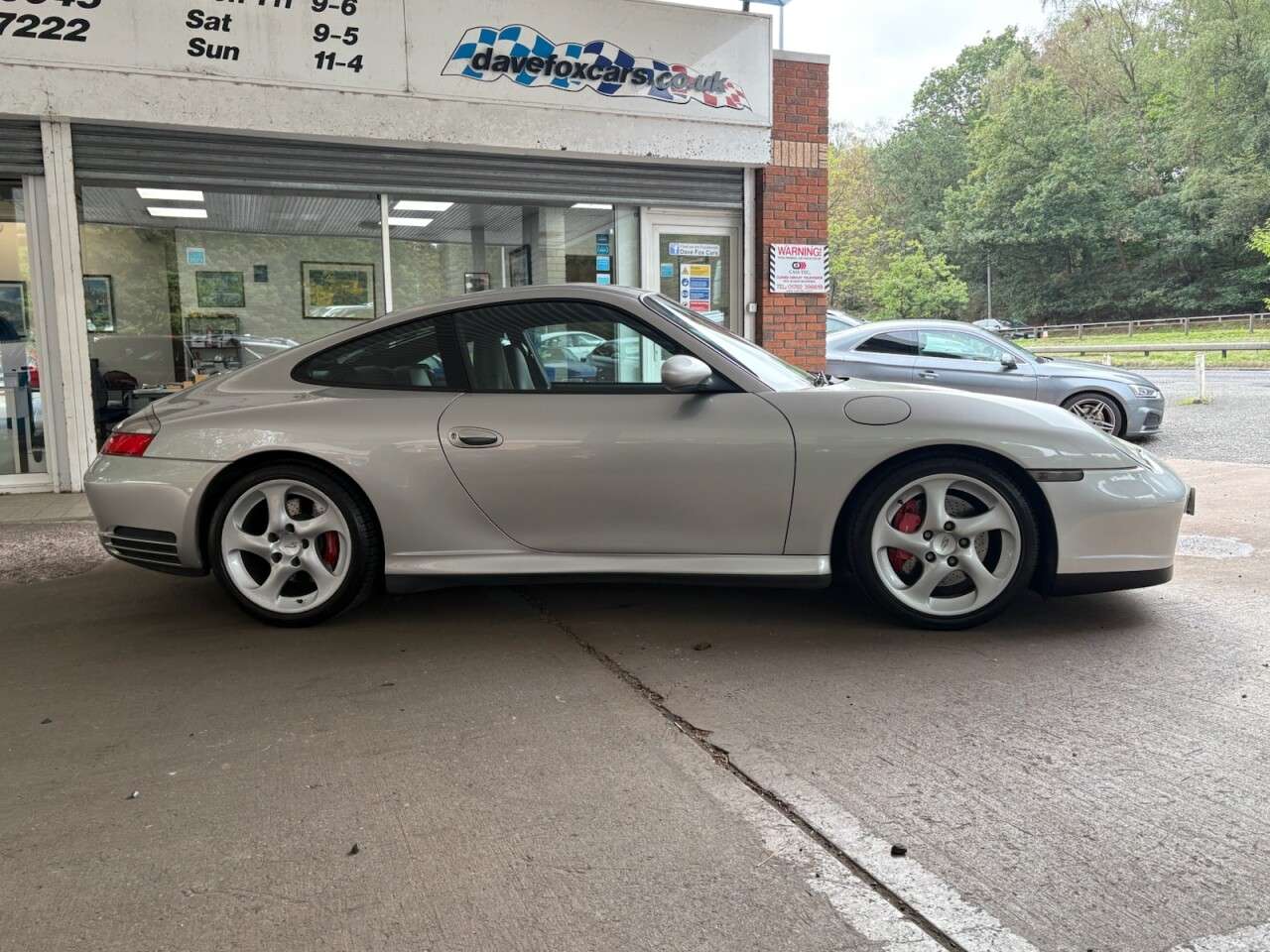 A 2002 PORSCHE 911 3.6 996 Carrera 4S Coupe 2dr Petrol Tiptronic S AWD (294 g/km, 315 bhp) 24 A 2002 PORSCHE 911 3.6 996 Carrera 4S Coupe 2dr Petrol Tiptronic S AWD (294 g/km, 315 bhp) 24