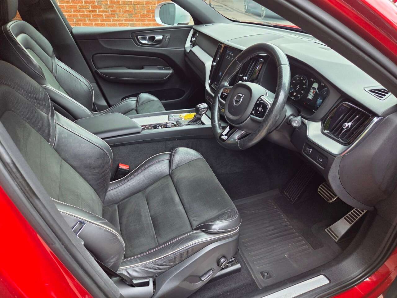 2018 VOLVO XC60 2018 VOLVO XC60