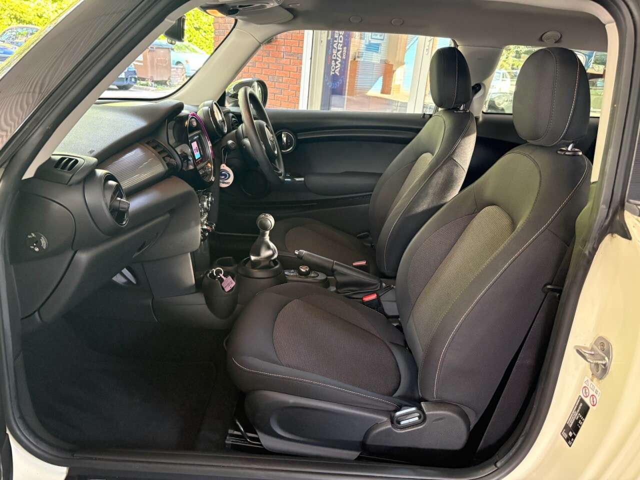 2018 MINI HATCH 2018 MINI HATCH