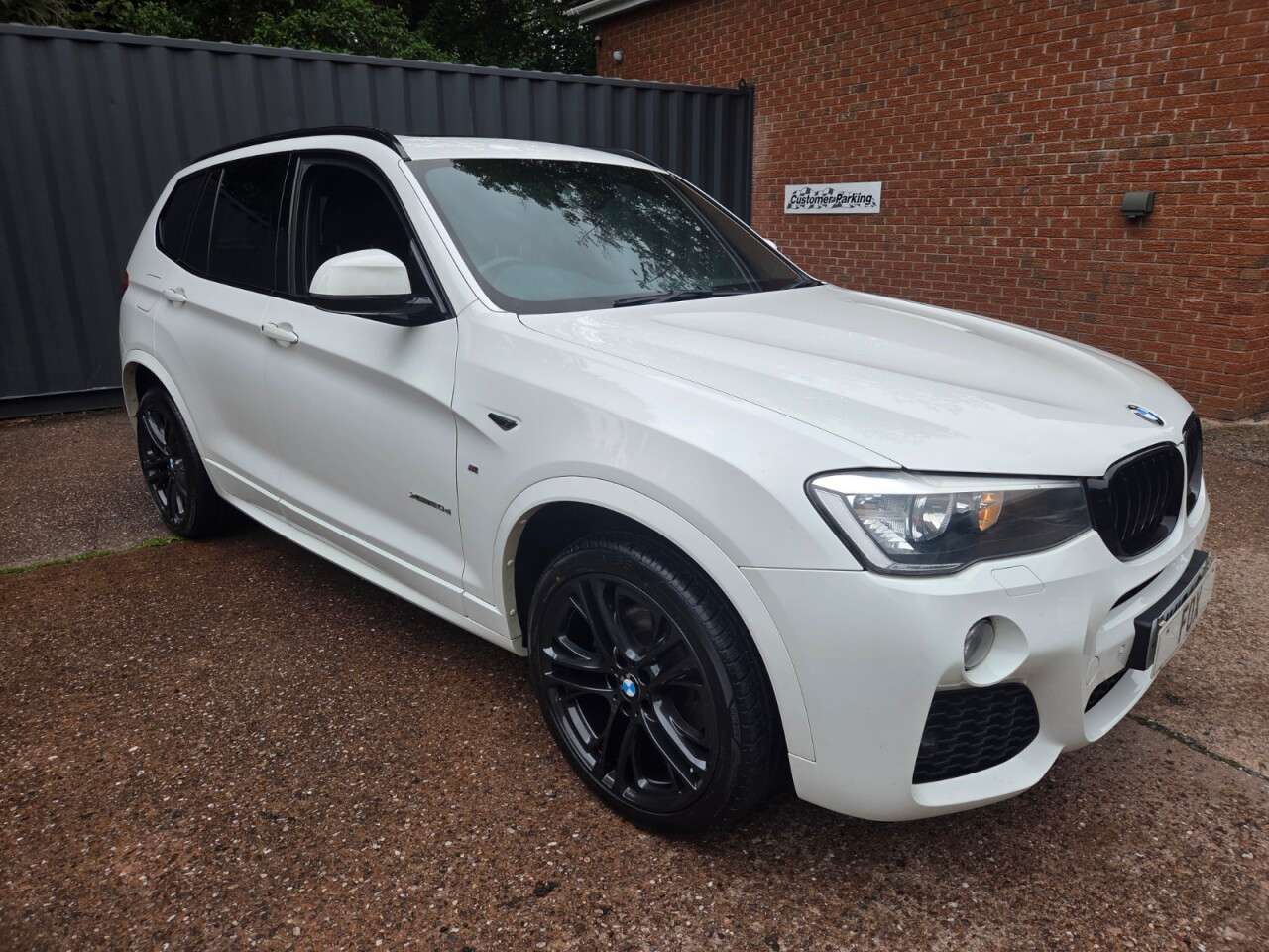 A 2016 BMW X3 2.0 20d M Sport SUV 5dr Diesel Auto xDrive Euro 6 (s/s) (190 ps) BLUETOOTH- A 2016 BMW X3 2.0 20d M Sport SUV 5dr Diesel Auto xDrive Euro 6 (s/s) (190 ps) BLUETOOTH-