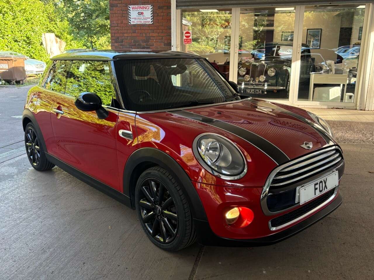 A 2015 MINI HATCH 1.5 Cooper Hatchback 3dr Petrol Manual Euro 6 (s/s) (136 ps) ,SATELLITE NAV A 2015 MINI HATCH 1.5 Cooper Hatchback 3dr Petrol Manual Euro 6 (s/s) (136 ps) ,SATELLITE NAV