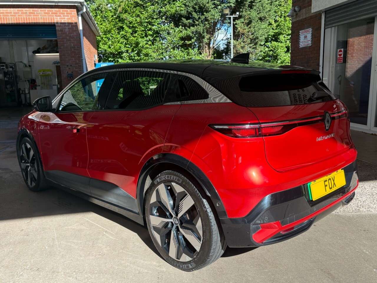 A 2022 RENAULT MEGANE E-TECH 60kWh techno Hatchback 5dr Electric Auto (optimum charge) (220 ps) Hatchbac A 2022 RENAULT MEGANE E-TECH 60kWh techno Hatchback 5dr Electric Auto (optimum charge) (220 ps) Hatchbac