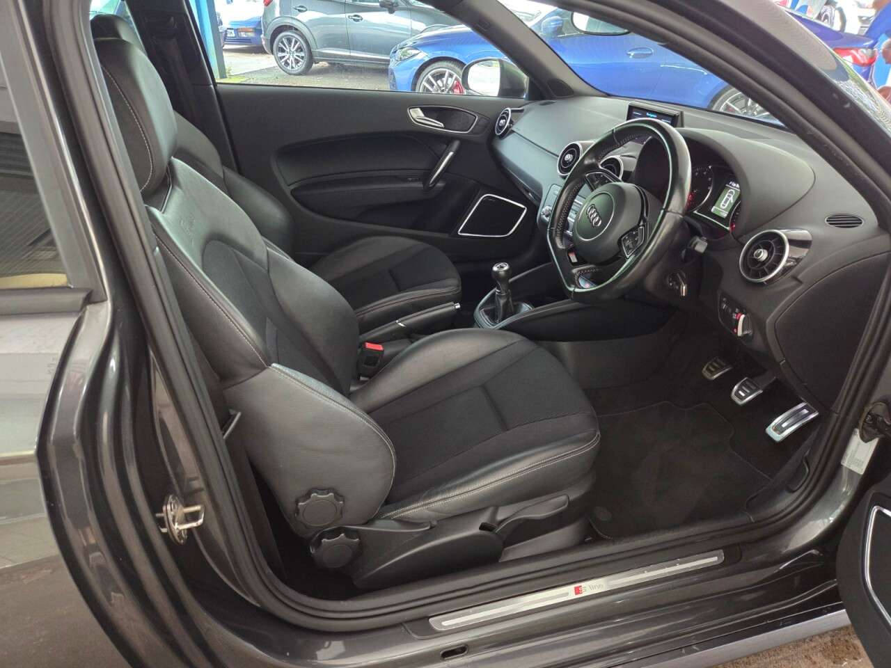 2015 AUDI A1 2015 AUDI A1