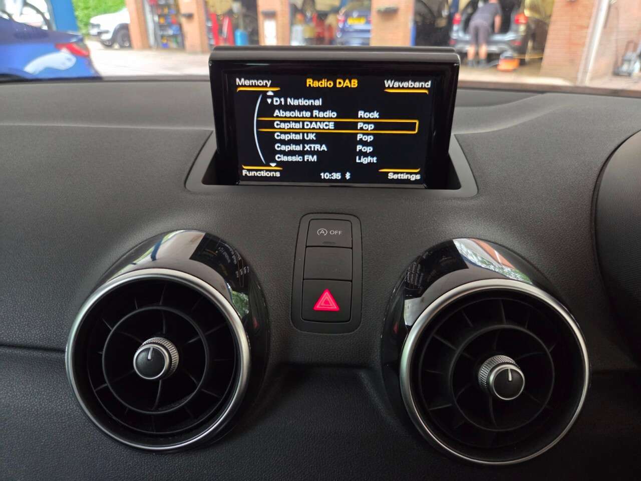 2015 AUDI A1 2015 AUDI A1