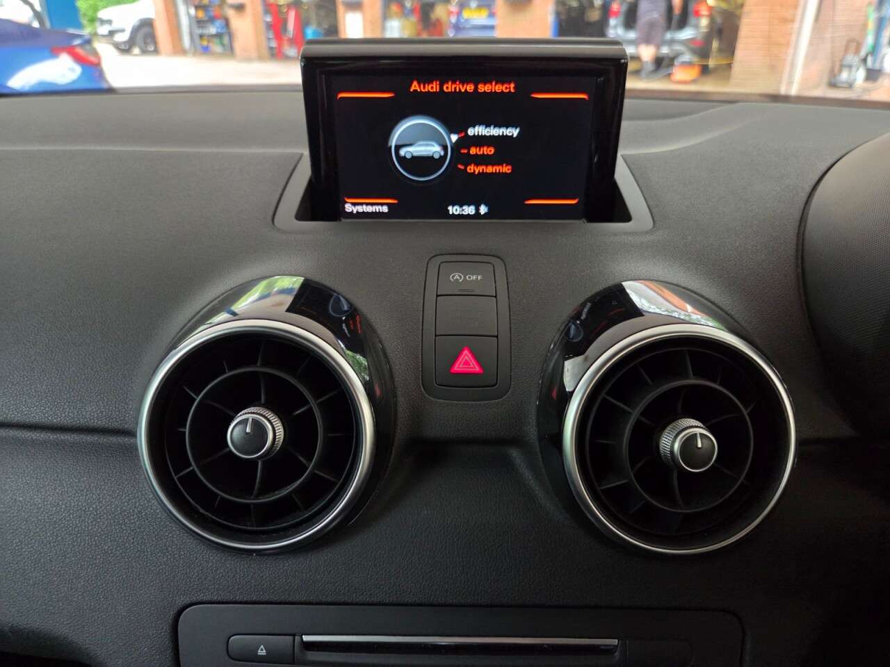 2015 AUDI A1 2015 AUDI A1