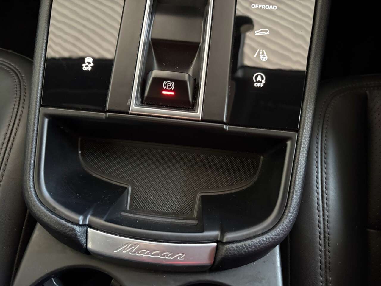 2022 PORSCHE MACAN 2022 PORSCHE MACAN