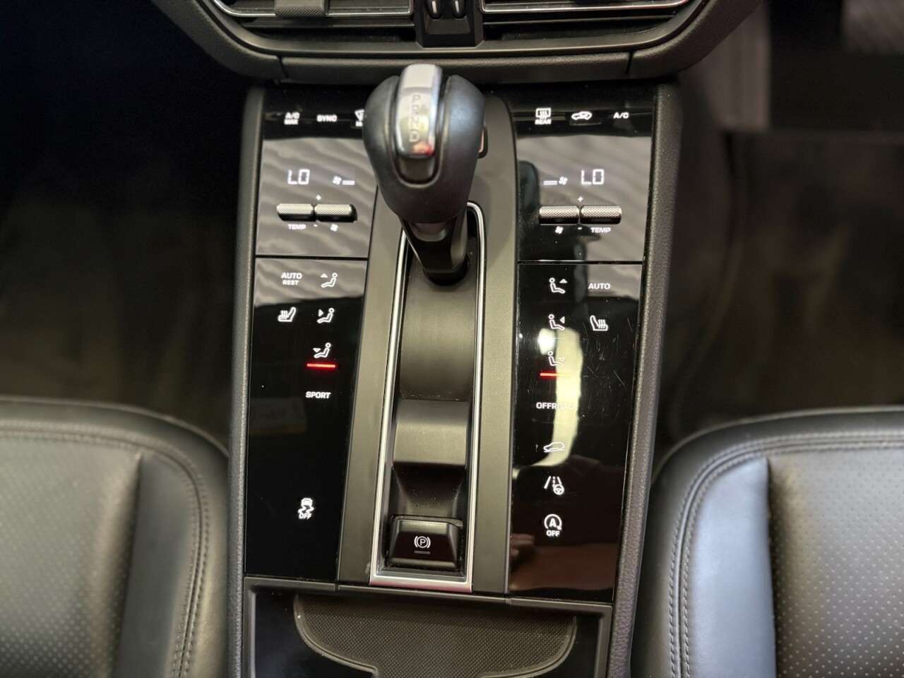 2022 PORSCHE MACAN 2022 PORSCHE MACAN