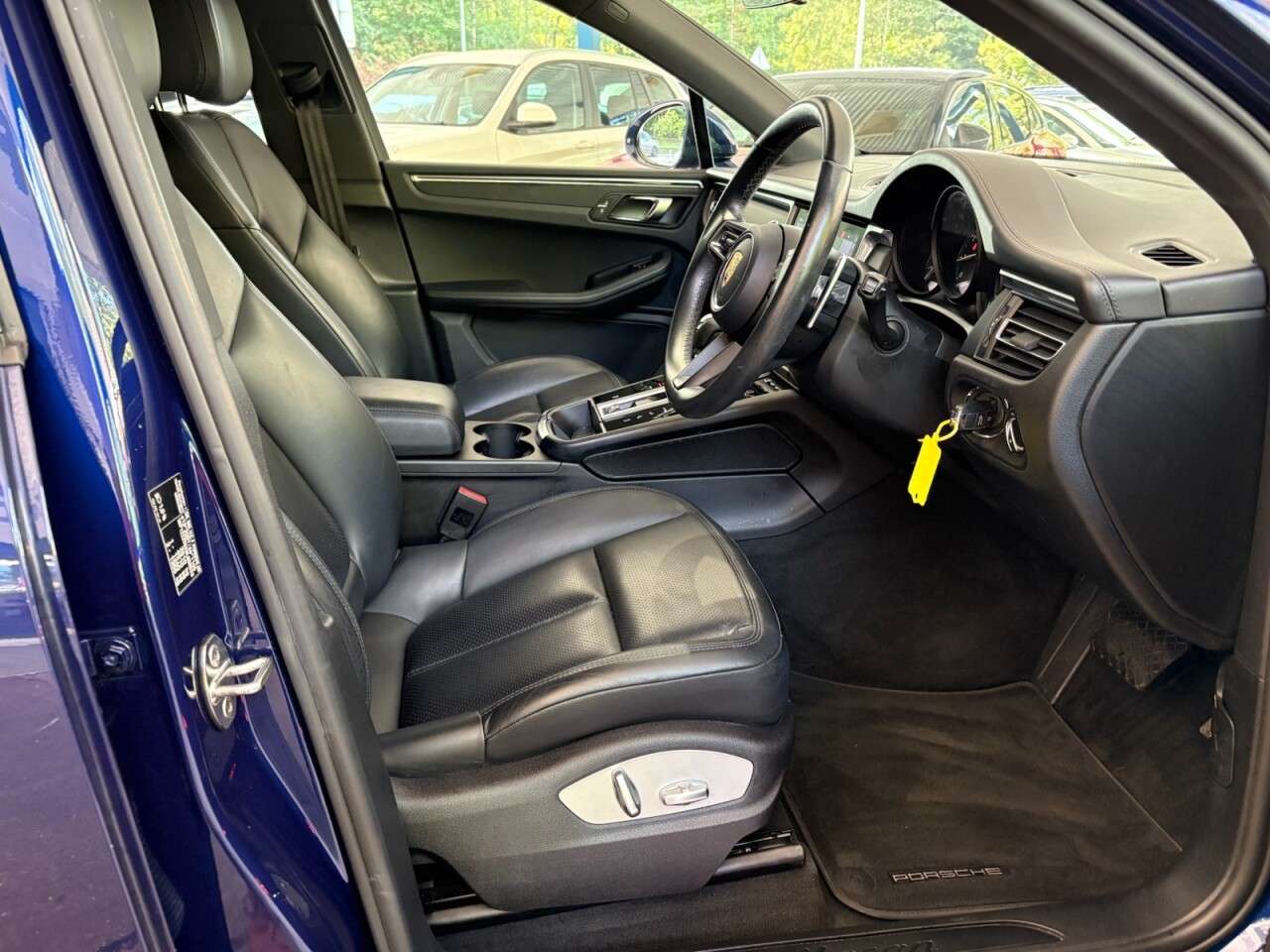 2022 PORSCHE MACAN 2022 PORSCHE MACAN
