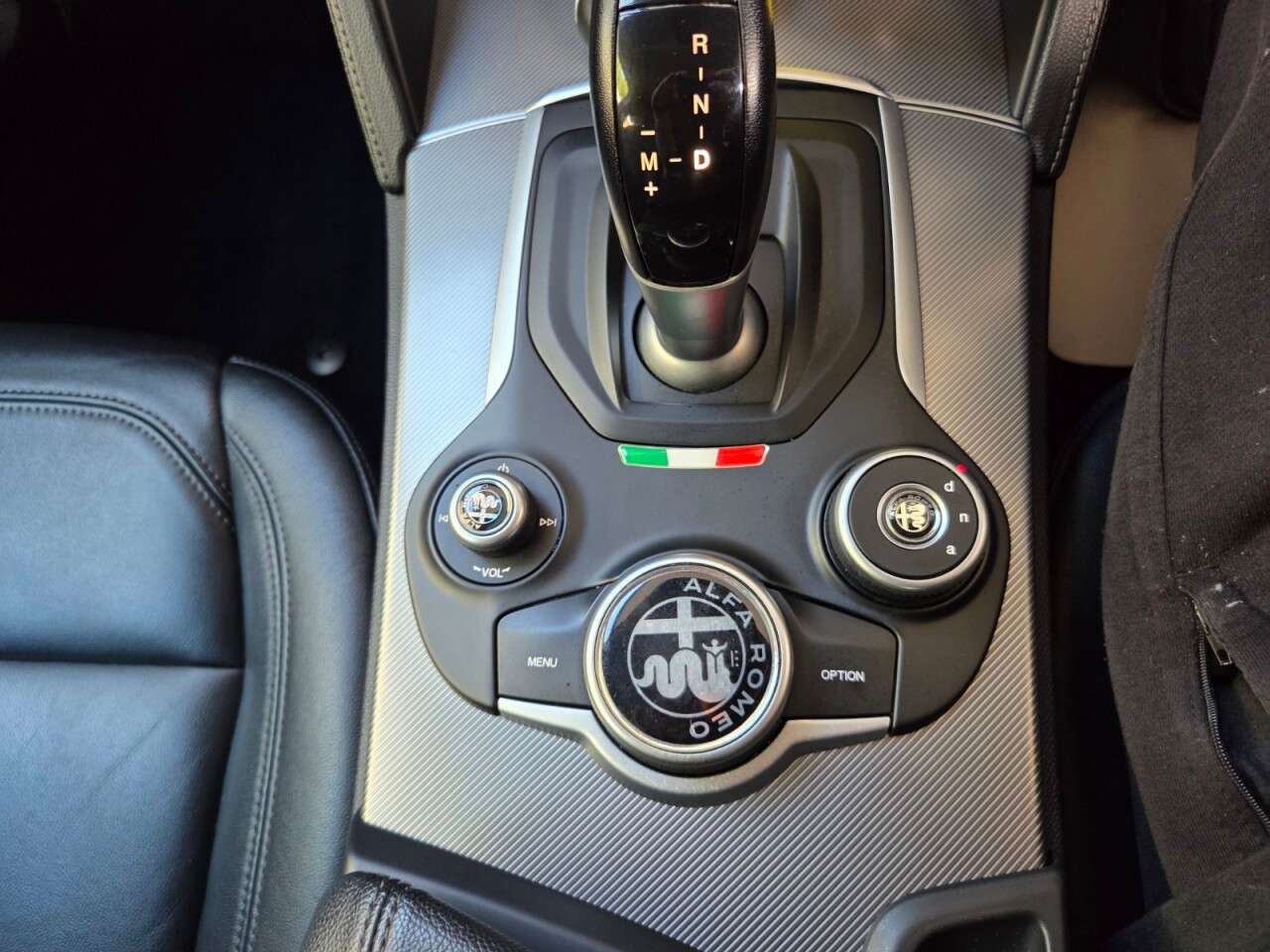 2019 ALFA ROMEO STELVIO 2019 ALFA ROMEO STELVIO