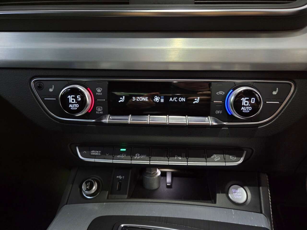 2020 AUDI Q5 2020 AUDI Q5