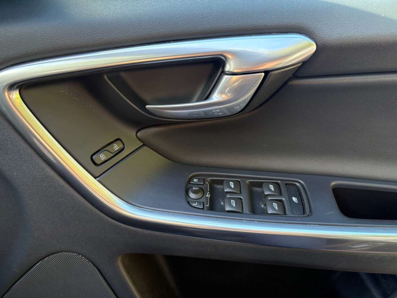 2016 VOLVO XC60 2016 VOLVO XC60