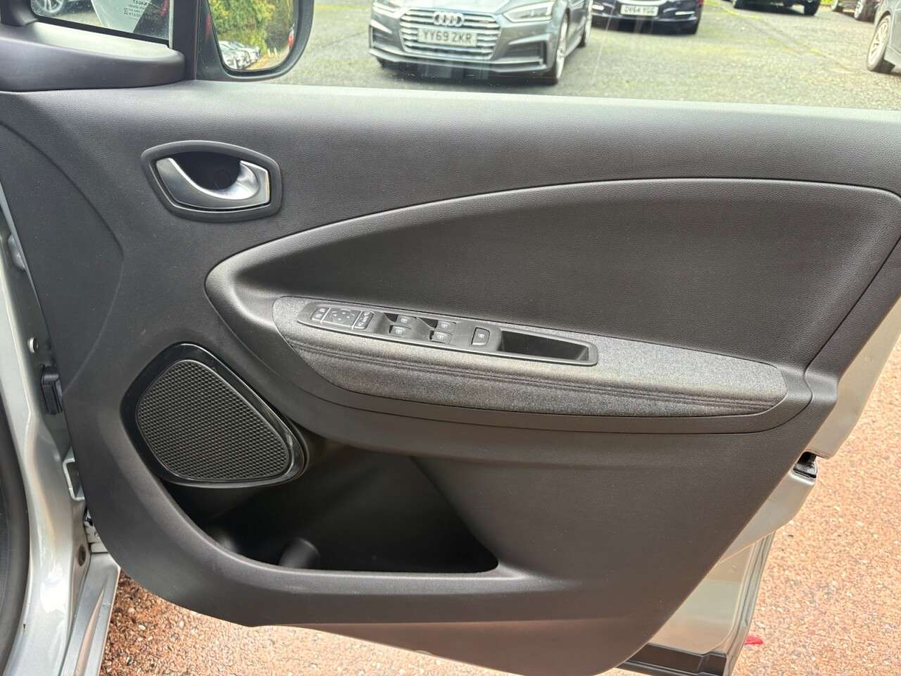 2021 RENAULT ZOE 2021 RENAULT ZOE