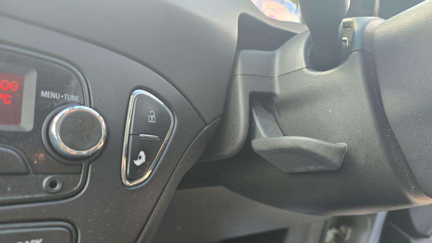 2015 VAUXHALL CORSA 2015 VAUXHALL CORSA