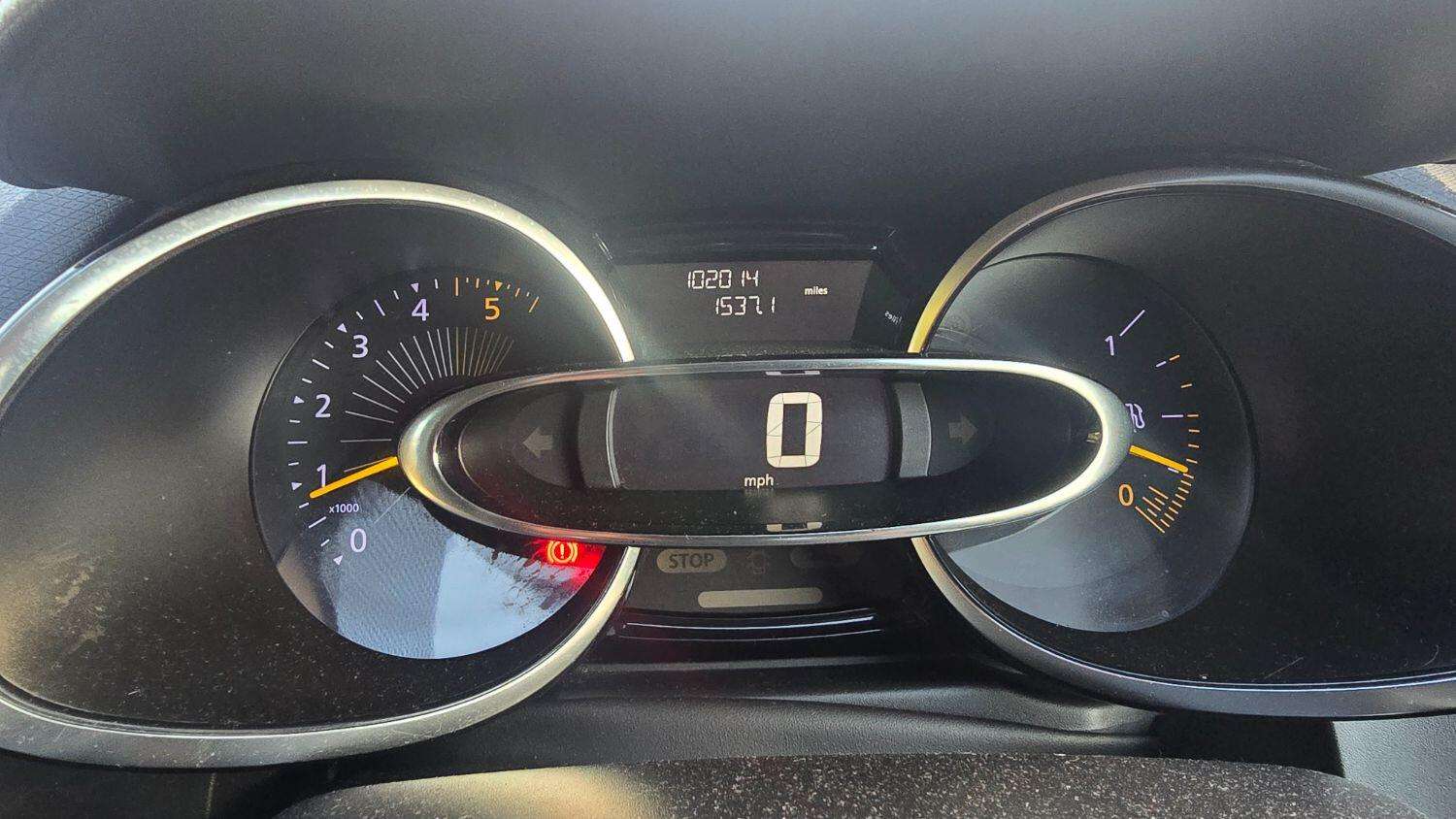 2015 RENAULT CLIO 2015 RENAULT CLIO