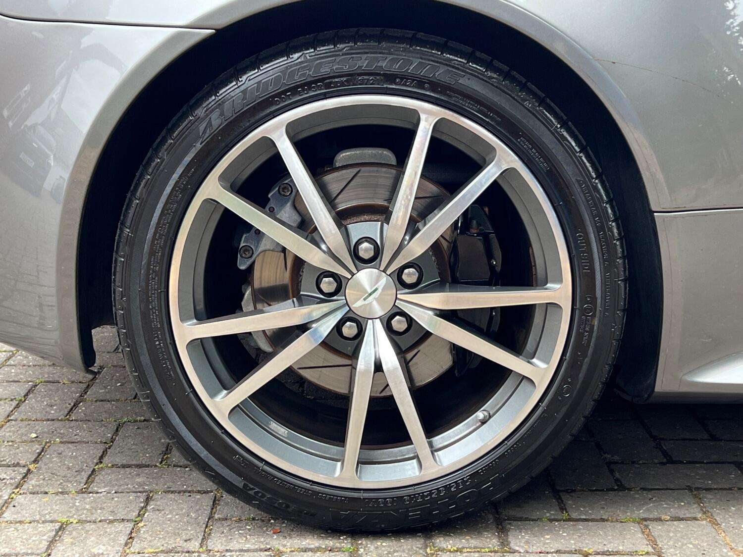 2015 ASTON MARTIN VANTAGE 2015 ASTON MARTIN VANTAGE