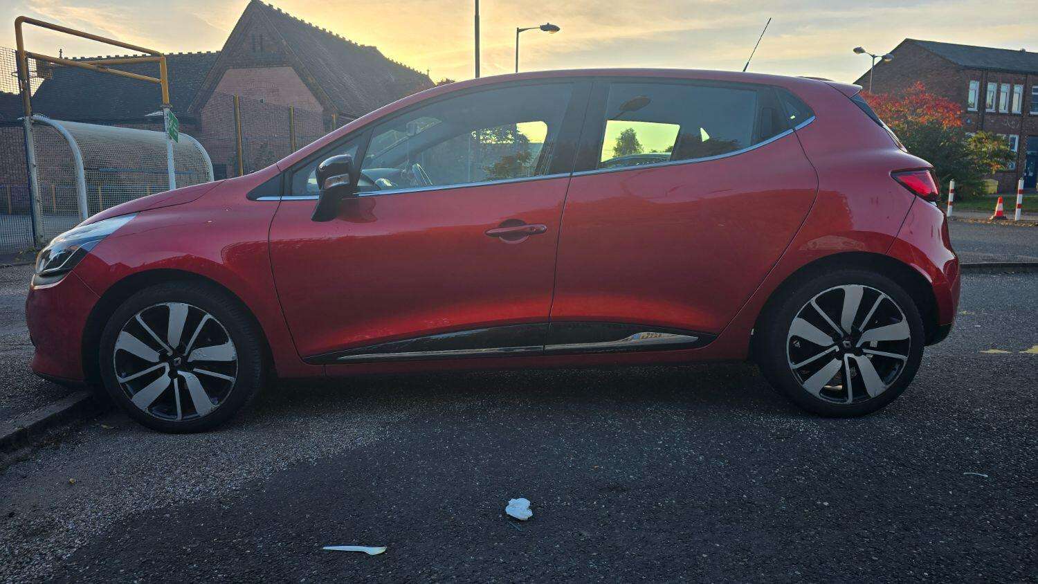 2015 RENAULT CLIO 2015 RENAULT CLIO