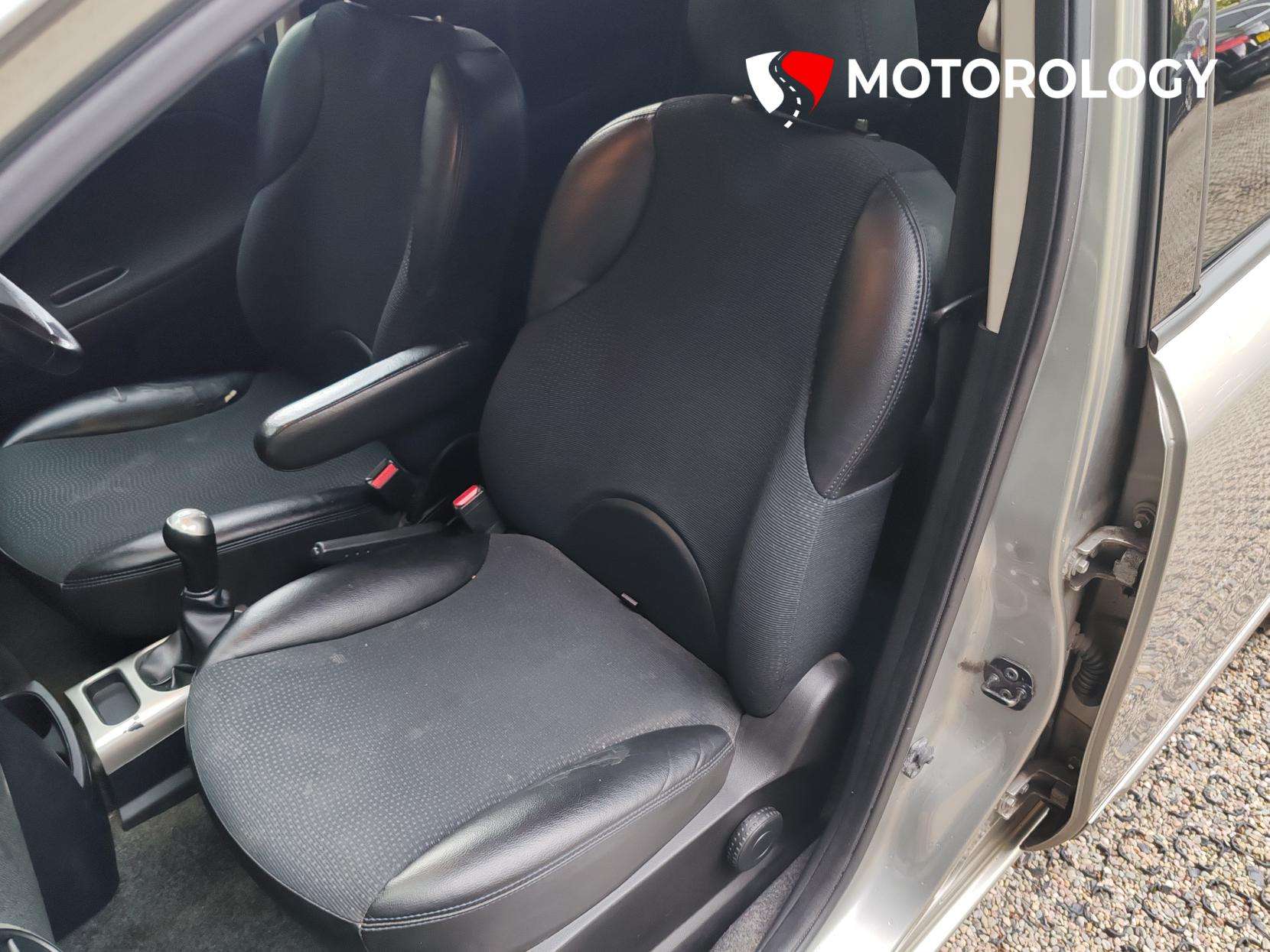 2012 NISSAN NOTE 2012 NISSAN NOTE