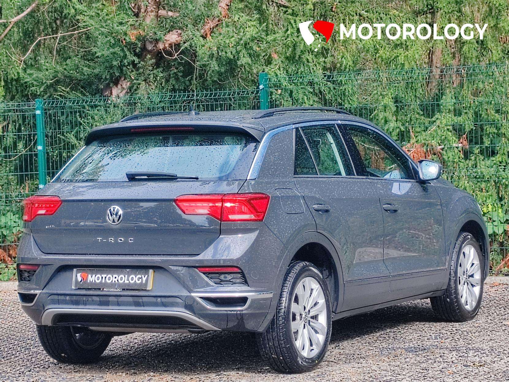 A 2020 VOLKSWAGEN T-ROC 1.0 TSI GPF SE SUV 5dr Petrol Manual Euro 6 (s/s) (115 ps) A 2020 VOLKSWAGEN T-ROC 1.0 TSI GPF SE SUV 5dr Petrol Manual Euro 6 (s/s) (115 ps)