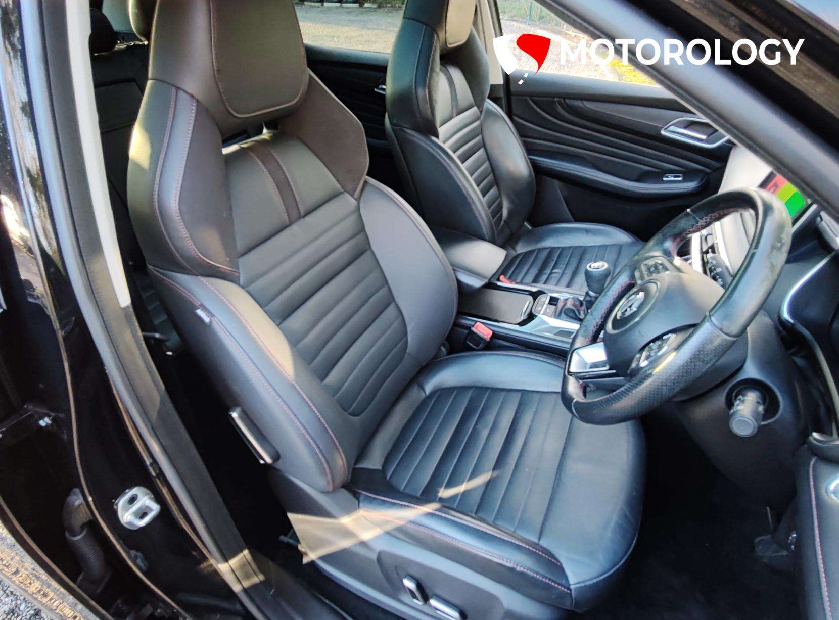 2022 MG MG HS 2022 MG MG HS