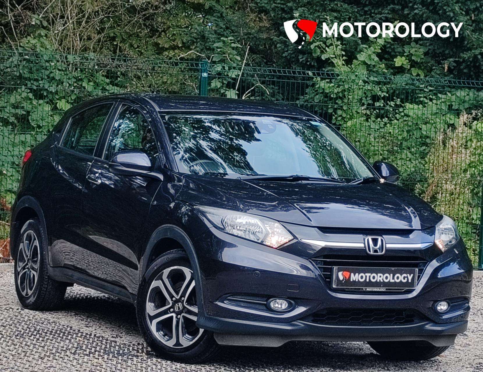 A 2017 HONDA HR-V 1.5 i-VTEC SE SUV 5dr Petrol Manual Euro 6 (s/s) (130 ps) A 2017 HONDA HR-V 1.5 i-VTEC SE SUV 5dr Petrol Manual Euro 6 (s/s) (130 ps)