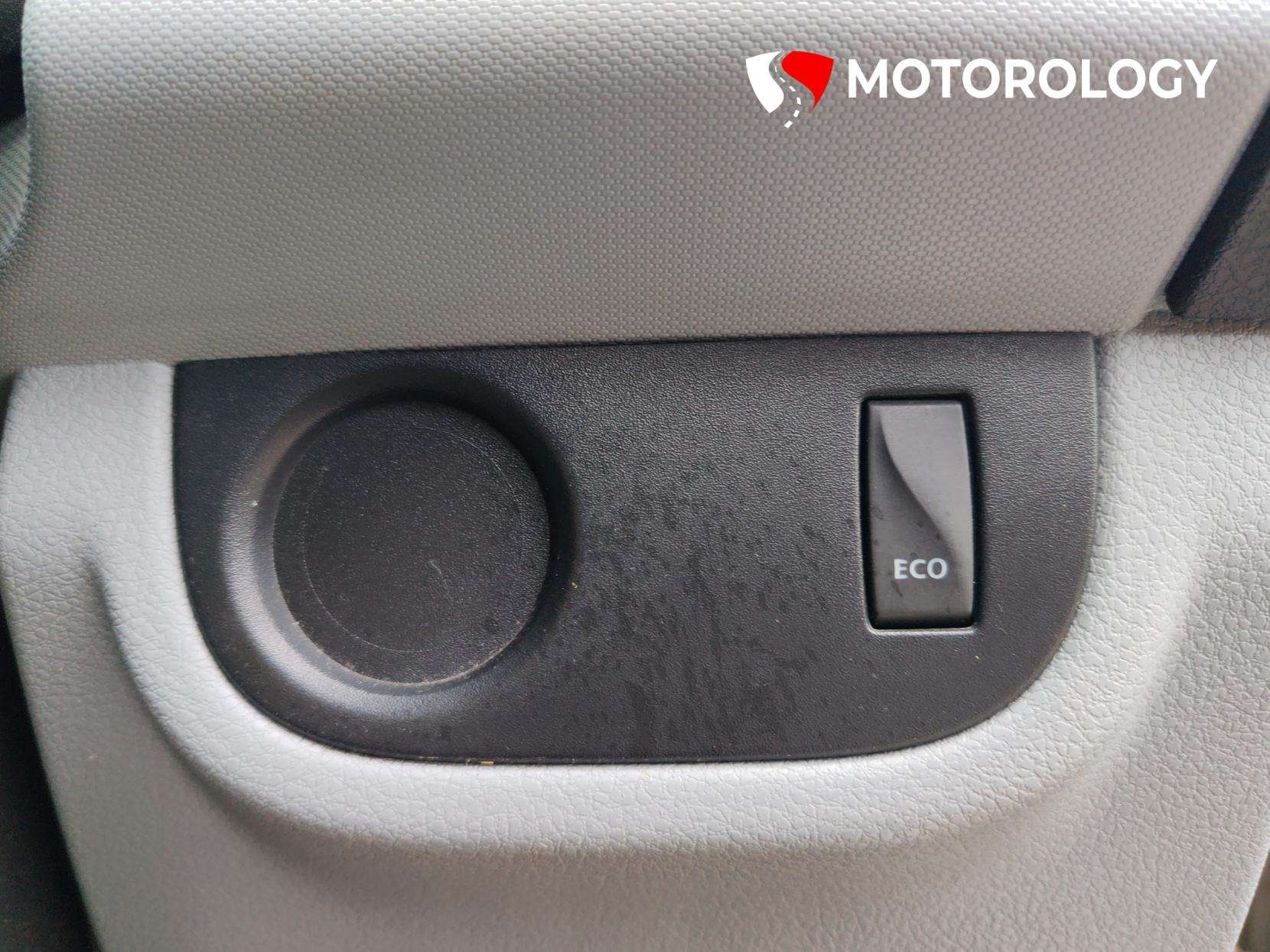 2013 DACIA LOGAN MCV 2013 DACIA LOGAN MCV