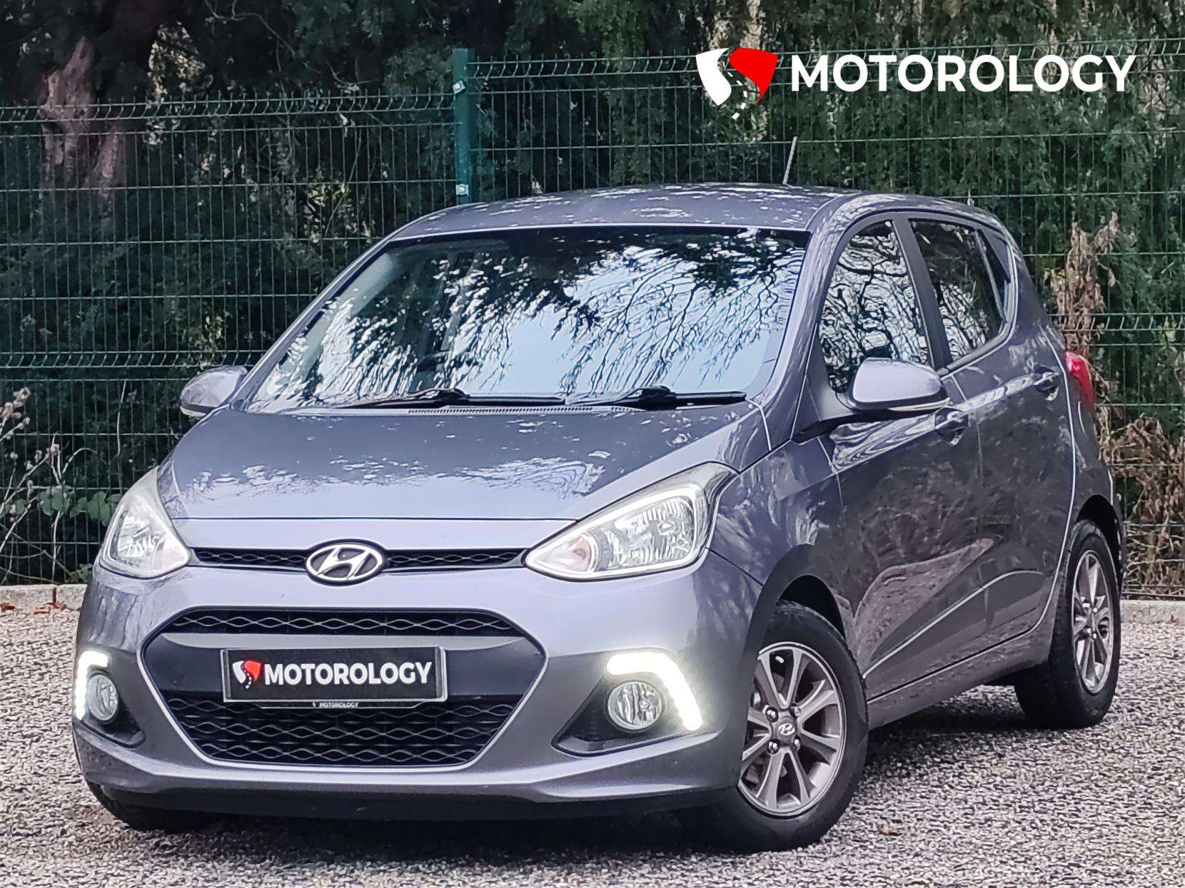 A 2014 HYUNDAI I10 1.2 Premium Hatchback 5dr Petrol Manual Euro 5 (87 ps) A 2014 HYUNDAI I10 1.2 Premium Hatchback 5dr Petrol Manual Euro 5 (87 ps)